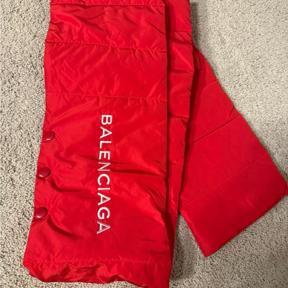 Balenciaga Scarlet Quilted scarf - Picture 3 of 3